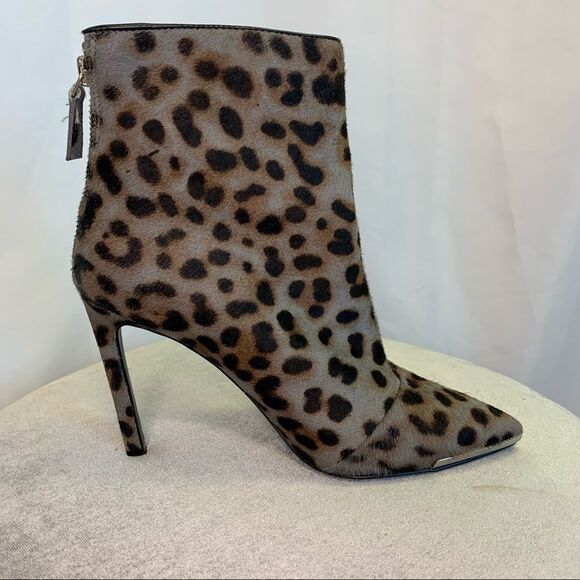 Nine West Gray Brown leopard print pony hair ankle booties size 6.5 - Picture 5 of 9